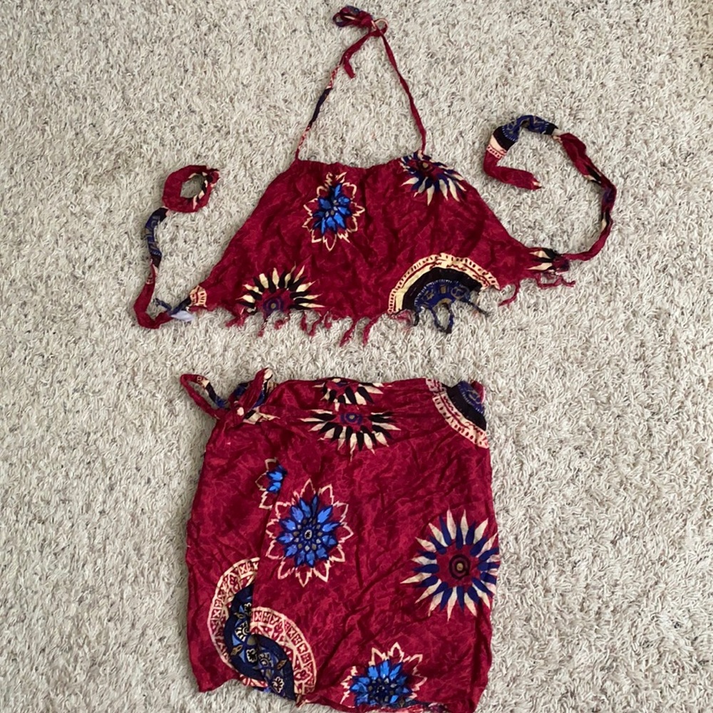 Swimsuit coverup set - Picture 1 of 4